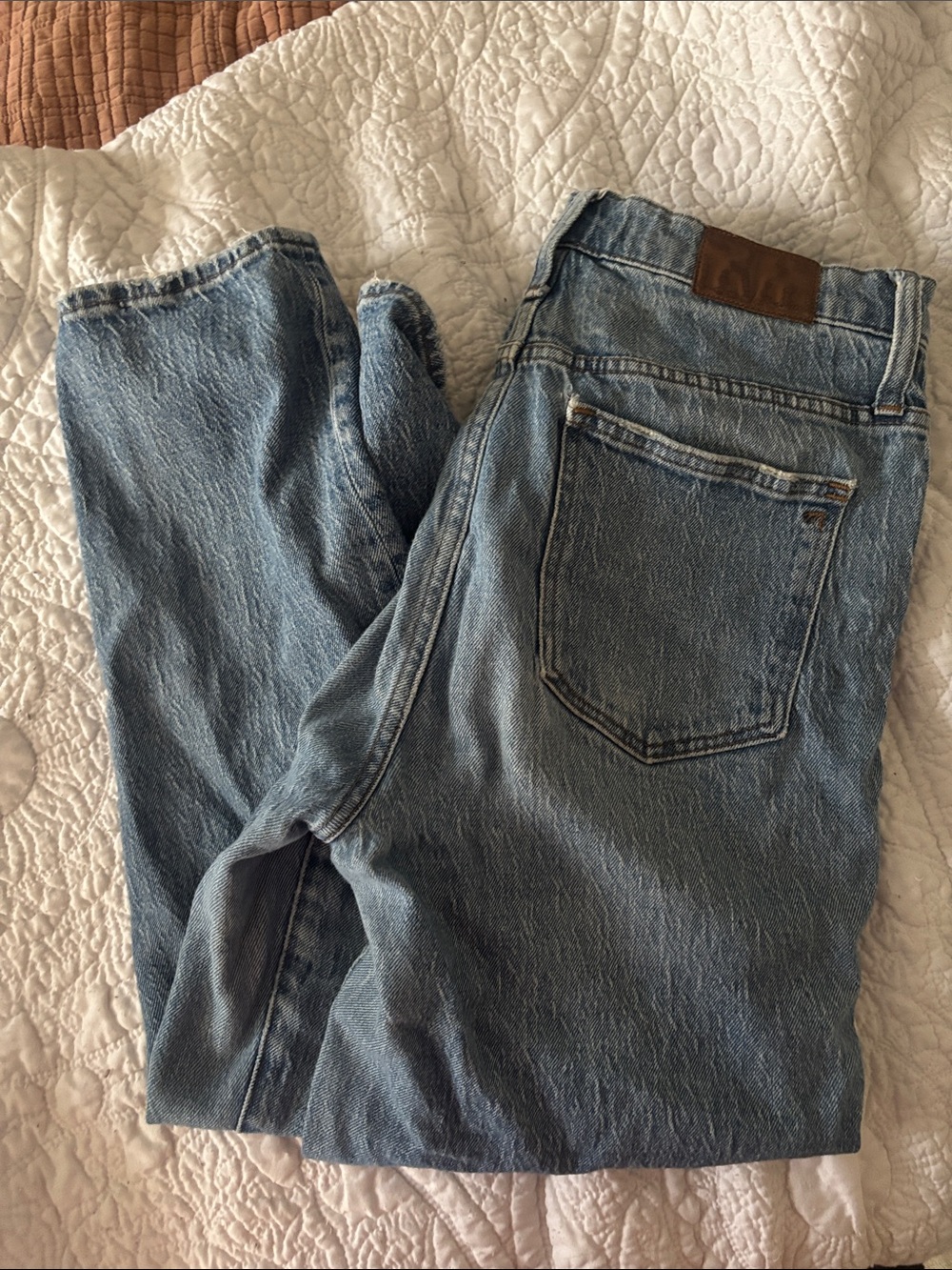 Madewell Light blue classic straight jeans sz 28